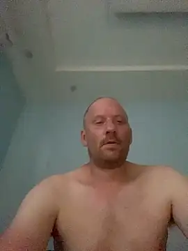 Krzysiekg123 online show from October 2025 04:15:02 PM