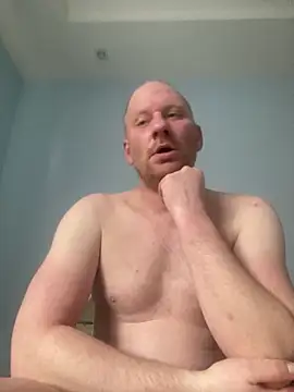 Krzysiekg123 online show from February 2026 09:17:01 AM