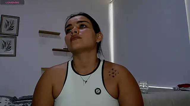 Snapshot of sarita_bigbooty_ chatting on December 2025 09:08:01 PM sarita bigbooty online show from December 2025 09:08:01 PM