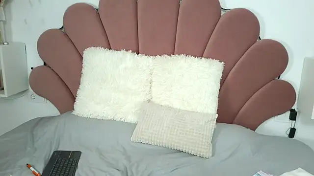 ScarlletRays online show from February 2025 04:53:01 PM