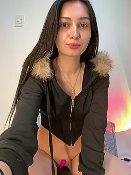 Snapshot of lunalovelee chatting on December 2025 02:00:02 PM lunalovelee online show from December 2025 02:00:02 PM