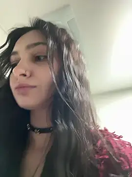 lunalovelee online show from February 2026 01:03:02 PM