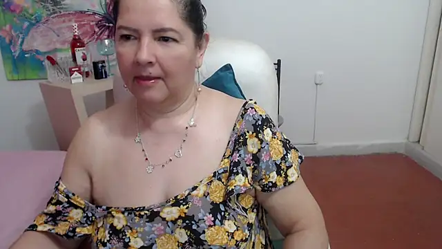 Snapshot of leonela_69 chatting on October 2025 04:45:02 AM leonela 69 online show from October 2025 04:45:02 AM