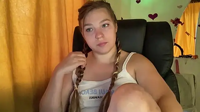 SweetAlissa18 online show from September 2025 01:22:02 PM