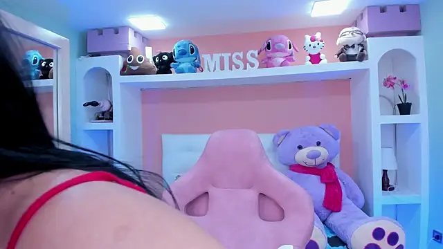 Snapshot of miss___megan chatting on October 2025 06:02:01 PM miss megan online show from October 2025 06:02:01 PM