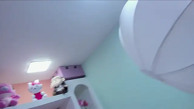 Snapshot of miss___megan chatting on November 2025 06:06:02 PM miss megan online show from November 2025 06:06:02 PM