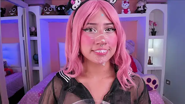 Snapshot of miss___megan chatting on November 2025 06:10:02 PM miss megan online show from November 2025 06:10:02 PM