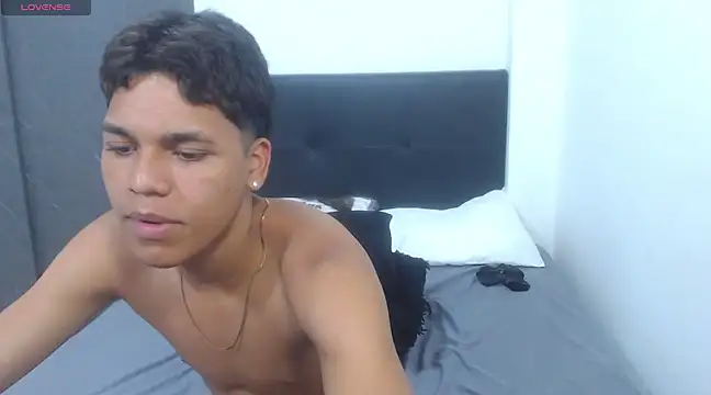 David Gil19 online show from February 2025 09:10:01 AM