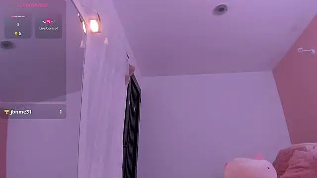 Snapshot of PamelaBliss chatting on March 2025 07:44:01 AM PamelaBliss online show from March 2025 07:44:01 AM