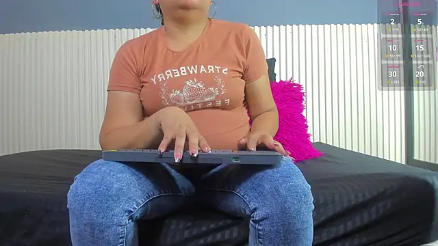 Aida-nicolle online show from October 2025 09:55:02 AM