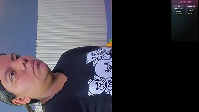 Aida-nicolle online show from November 2025 11:42:02 AM