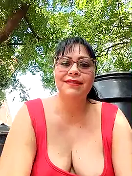 Snapshot of promiscuous-indecent-momm chatting on May 2026 06:57:01 PM promiscuous-indecent-momm online show from May 2026 06:57:01 PM