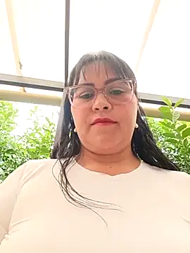 Snapshot of promiscuous-indecent-momm chatting on June 2026 02:10:01 PM promiscuous-indecent-momm online show from June 2026 02:10:01 PM