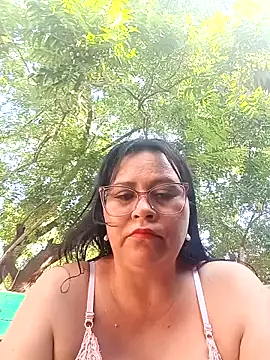 Snapshot of promiscuous-indecent-momm chatting on July 2026 08:13:01 PM promiscuous-indecent-momm online show from July 2026 08:13:01 PM