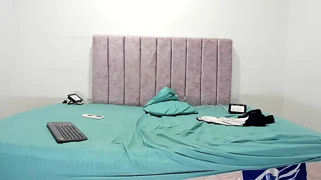 Snapshot of manuel_rey chatting on February 2025 12:54:01 AM manuel rey online show from February 2025 12:54:01 AM