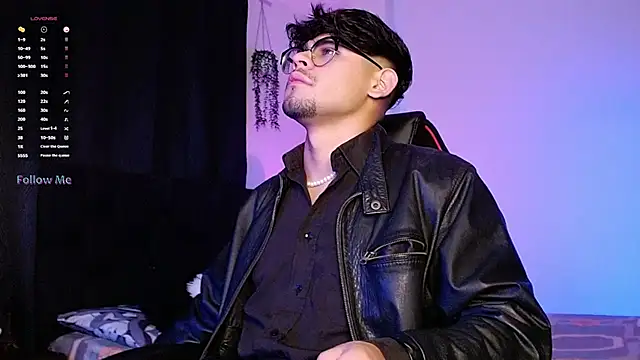 Snapshot of isaac-saenz chatting on October 2025 09:17:02 PM isaac-saenz online show from October 2025 09:17:02 PM