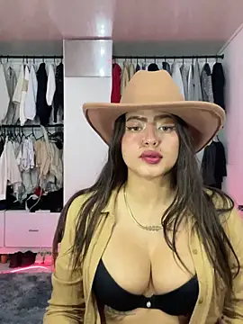 isis lombardi online show from September 2025 12:12:02 AM