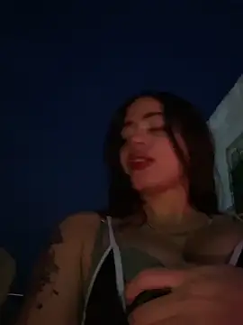 isis lombardi online show from September 2025 11:20:02 PM