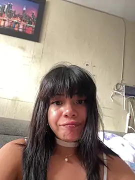 ZafiroKlein online show from May 2026 09:35:02 PM