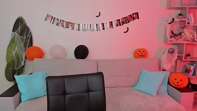 Snapshot of GabriellaMays chatting on November 2025 05:09:01 AM GabriellaMays online show from November 2025 05:09:01 AM