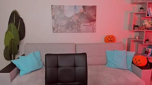 Snapshot of GabriellaMays chatting on November 2025 05:07:02 AM GabriellaMays online show from November 2025 05:07:02 AM