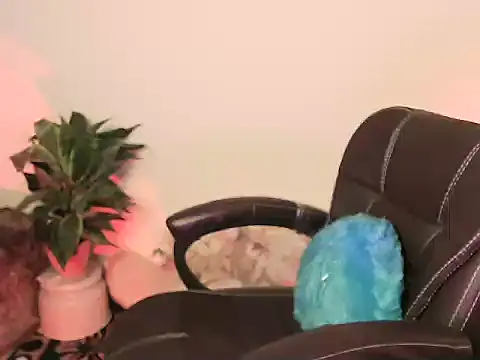 megancatluna online show from December 2025 05:13:01 AM