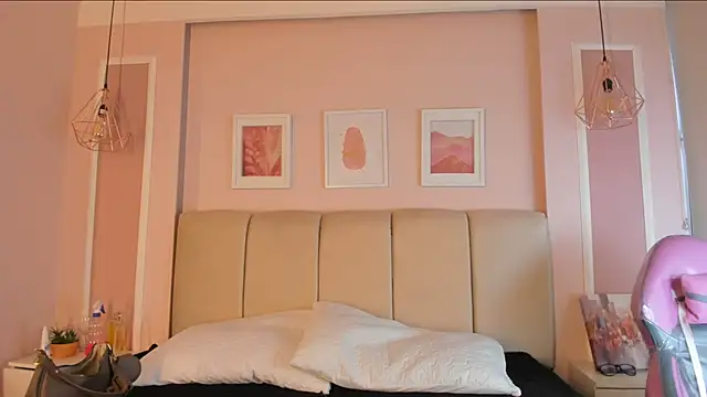 Annie rhoades online show from March 2026 03:17:01 PM