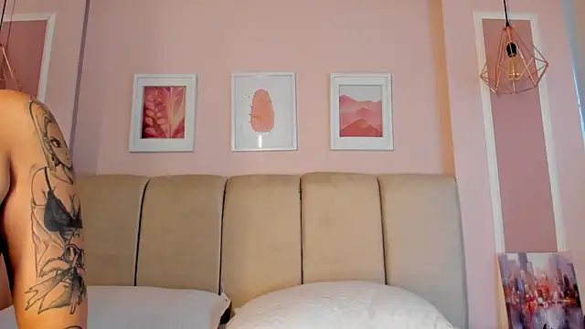 Annie rhoades online show from April 2026 03:50:02 PM