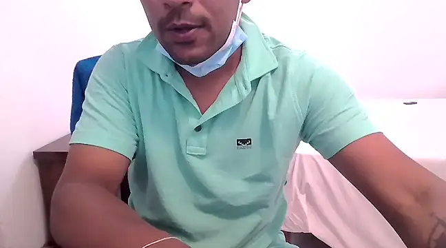 Snapshot of BadboySLR_8899 chatting on March 2025 02:34:02 PM BadboySLR 8899 online show from March 2025 02:34:02 PM