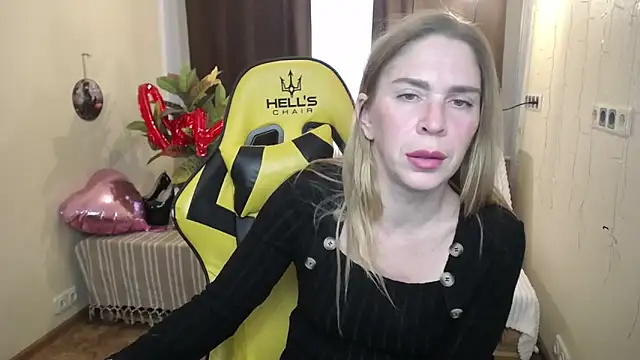 TessaDaybreak online show from February 2025 01:35:02 PM