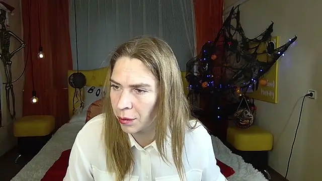 TessaDaybreak online show from October 2025 07:41:01 AM