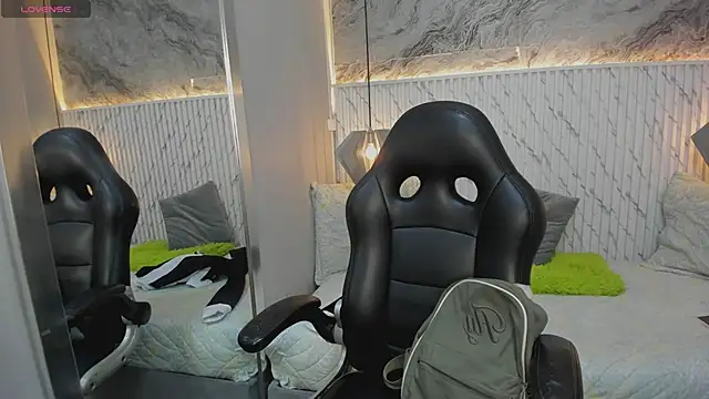 lucelly 15 online show from November 2025 11:31:01 AM