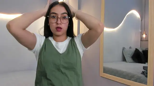 lucelly 15 online show from January 2026 11:48:02 AM