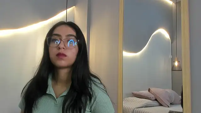 lucelly 15 online show from January 2026 11:37:02 AM