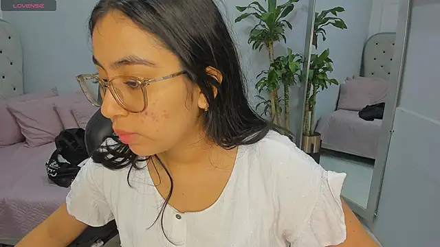 lucelly 15 online show from February 2026 11:42:01 AM