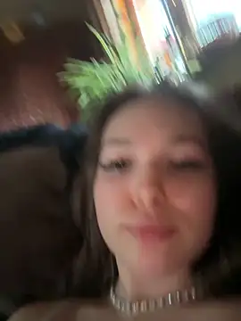 -Amora online show from November 2025 12:16:02 PM