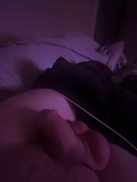 imsmall22 online show from October 2025 12:28:02 AM