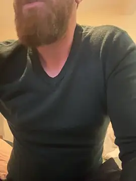 imsmall22 online show from November 2025 12:32:02 AM