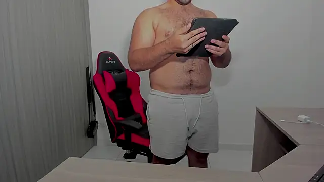 Snapshot of PlayboyMorgan chatting on February 2025 01:00:01 AM PlayboyMorgan online show from February 2025 01:00:01 AM