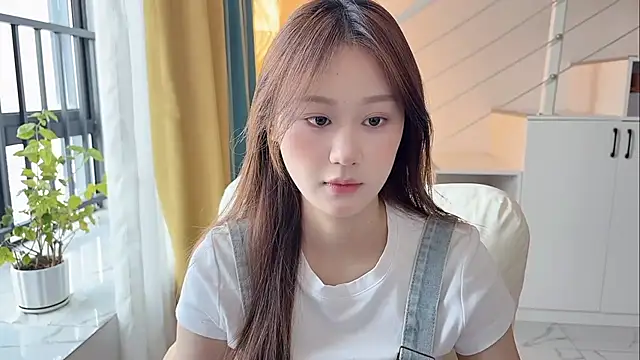 Cassie-20 online show from December 2025 02:20:01 AM