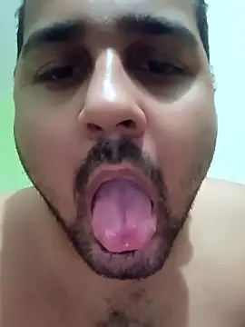 Snapshot of susthovai chatting on September 2025 11:01:01 AM susthovai online show from September 2025 11:01:01 AM