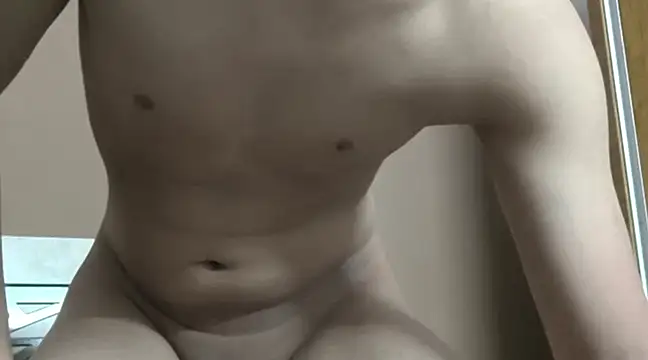 Snapshot of love_me_you chatting on February 2025 12:48:02 PM love me you online show from February 2025 12:48:02 PM