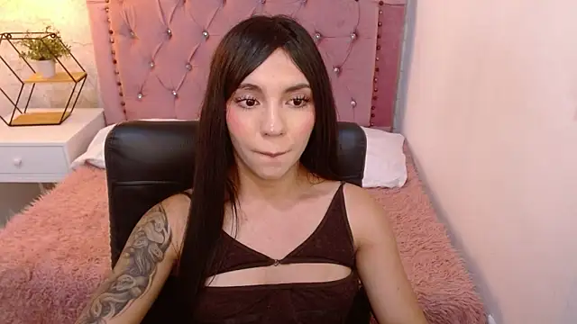 camilah tk online show from December 2025 07:43:01 PM