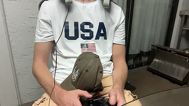 Snapshot of greekmythics chatting on March 2025 11:43:02 PM greekmythics online show from March 2025 11:43:02 PM