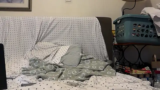 Snapshot of greekmythics chatting on March 2025 02:07:01 PM greekmythics online show from March 2025 02:07:01 PM