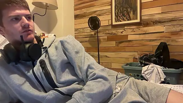 Snapshot of greekmythics chatting on March 2025 11:05:01 AM greekmythics online show from March 2025 11:05:01 AM