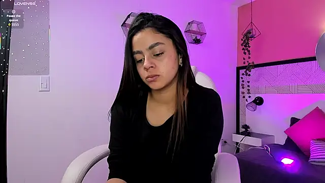 Bella walker  online show from March 2026 08:02:02 PM