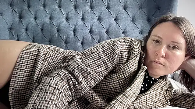 Snapshot of eatmypie69 chatting on September 2025 09:20:02 AM eatmypie69 online show from September 2025 09:20:02 AM