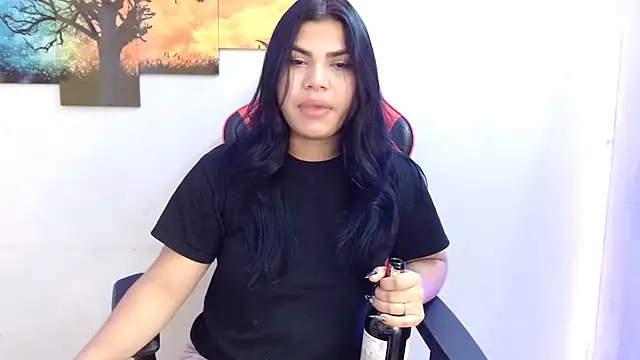 Snapshot of melany_rouse18 chatting on March 2025 08:45:01 AM melany rouse18 online show from March 2025 08:45:01 AM