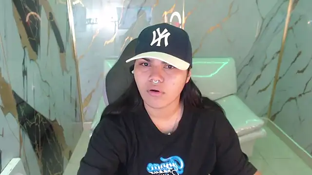 Snapshot of melany_rouse18 chatting on November 2025 01:18:02 PM melany rouse18 online show from November 2025 01:18:02 PM